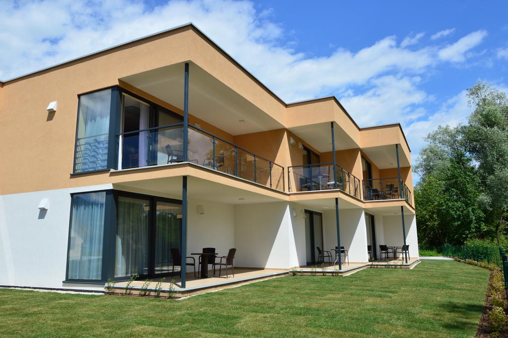 Apartmánový Dom Kriváň Bešeňová Exterior foto