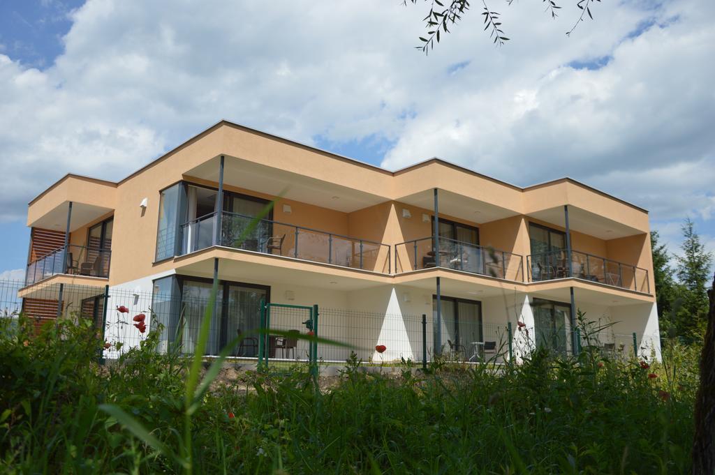 Apartmánový Dom Kriváň Bešeňová Exterior foto