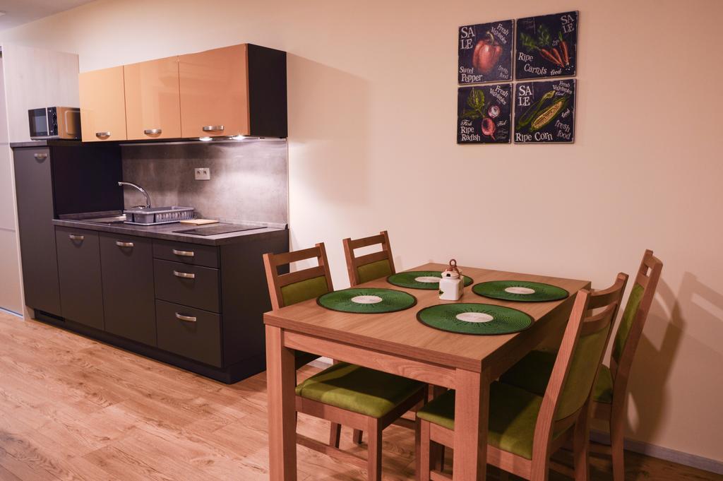 Apartmánový Dom Kriváň Bešeňová Exterior foto