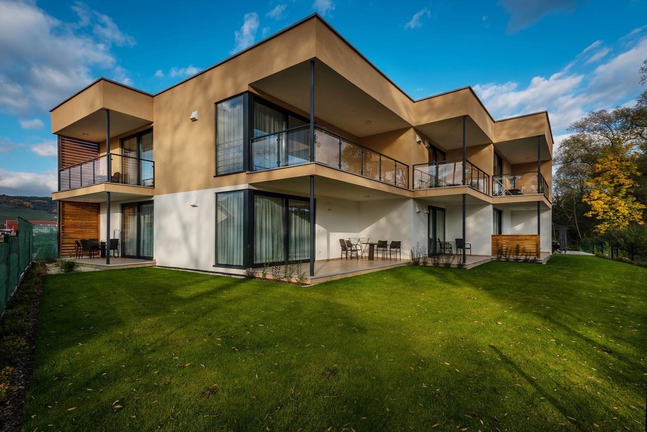 Apartmánový Dom Kriváň Bešeňová Exterior foto