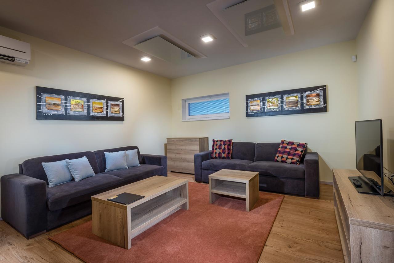 Apartmánový Dom Kriváň Bešeňová Exterior foto