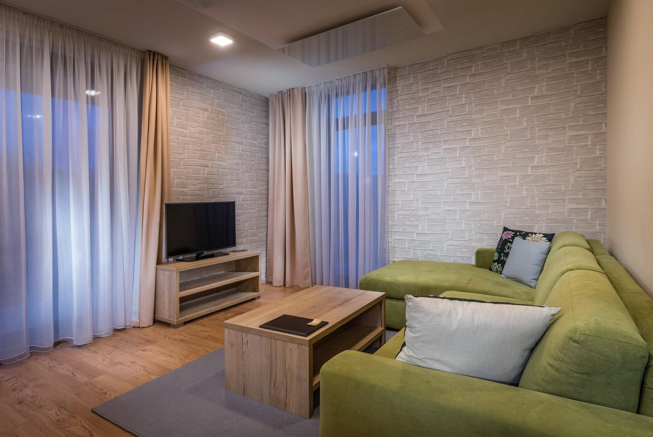 Apartmánový Dom Kriváň Bešeňová Exterior foto